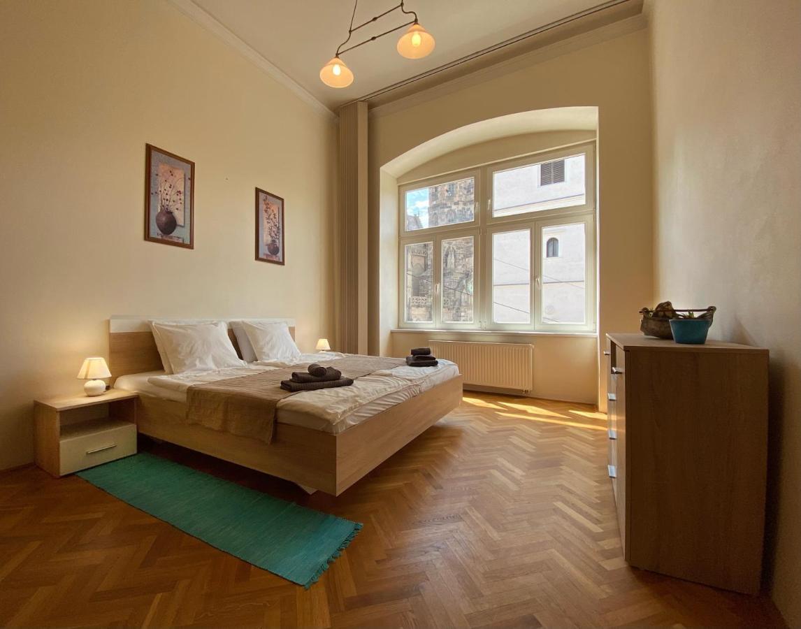 Luxury Vincents Apartments Kosice Luaran gambar