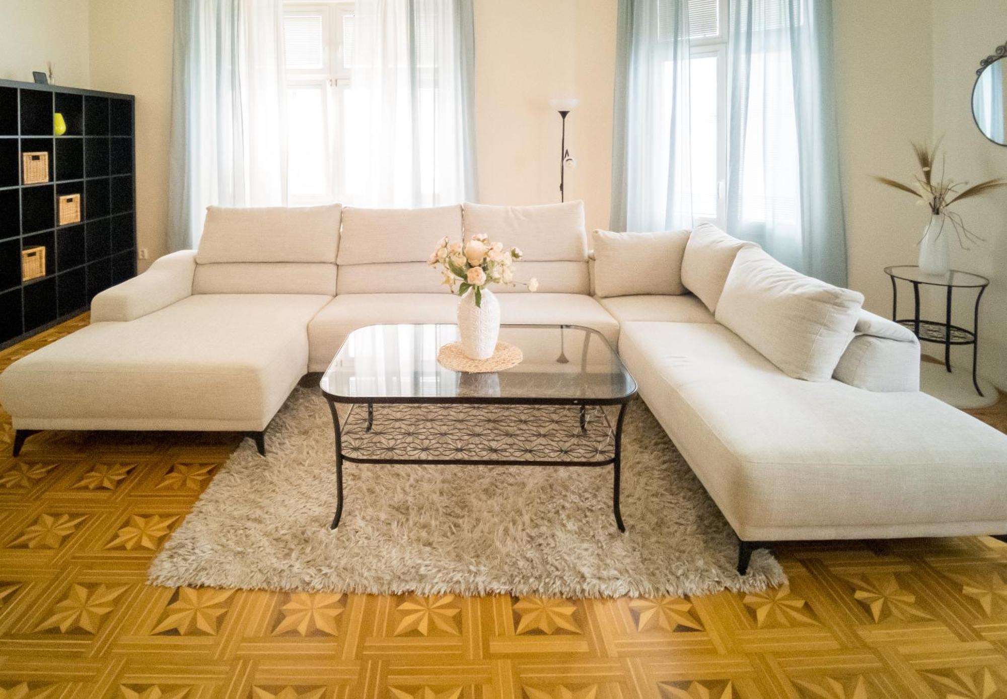 Luxury Vincents Apartments Kosice Luaran gambar