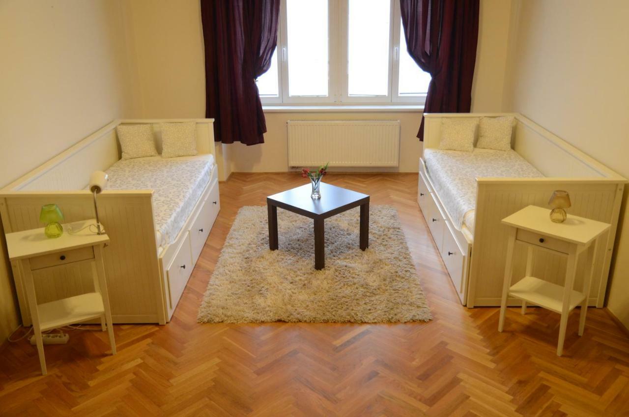 Luxury Vincents Apartments Kosice Luaran gambar